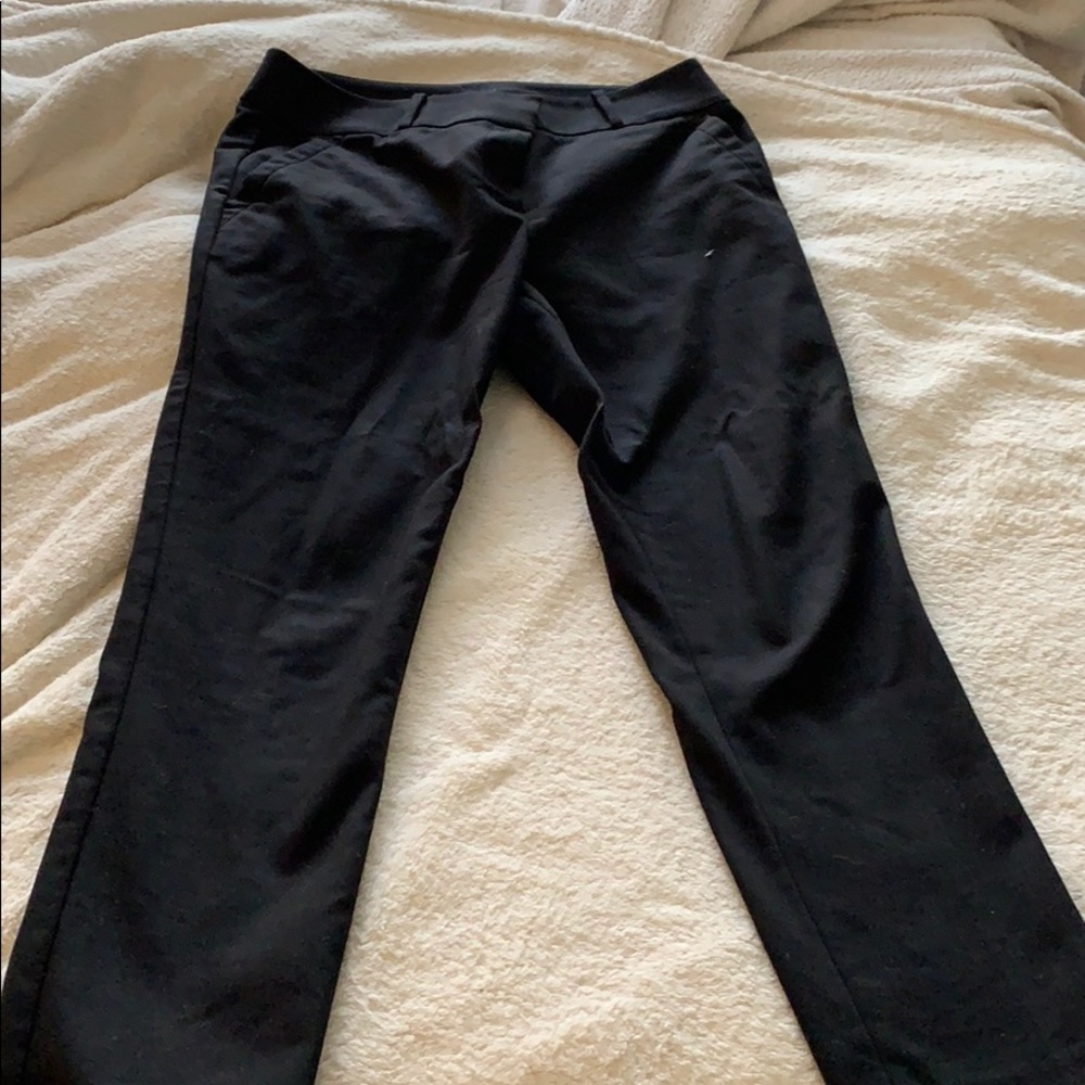 Black skinny pants